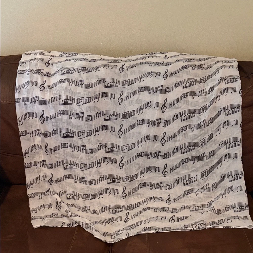 Musical Note Patterned Infinity Scarf - Picture 2 of 5